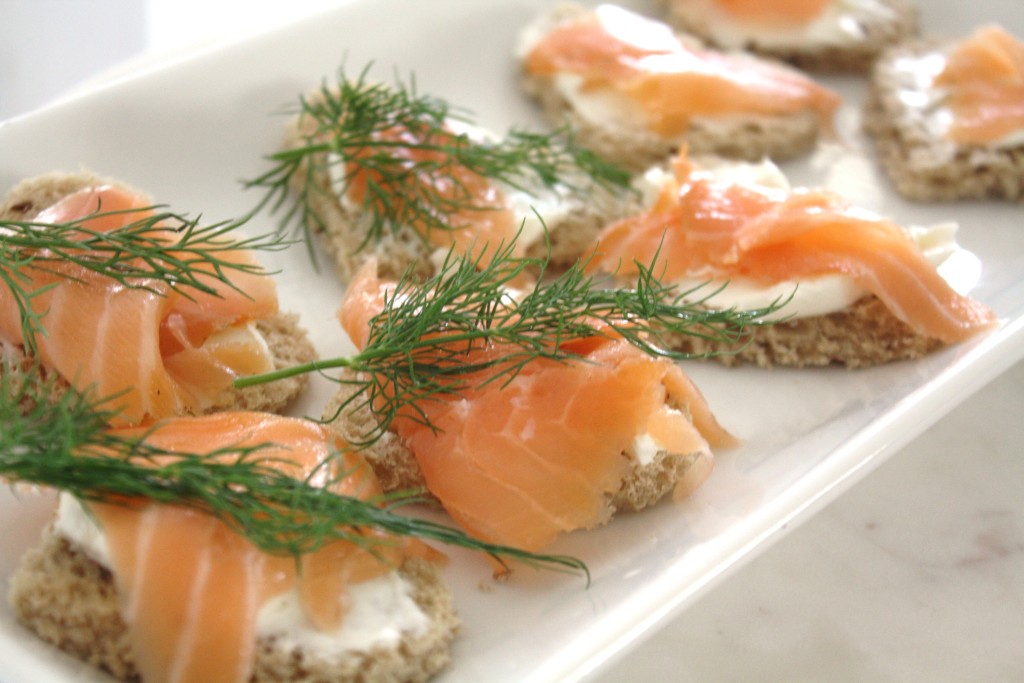 Easy Heart Shaped Smoked Salmon Appetizers 