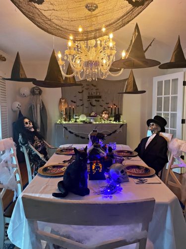 How To Create A Haunted Mansion Halloween Party On A Budget